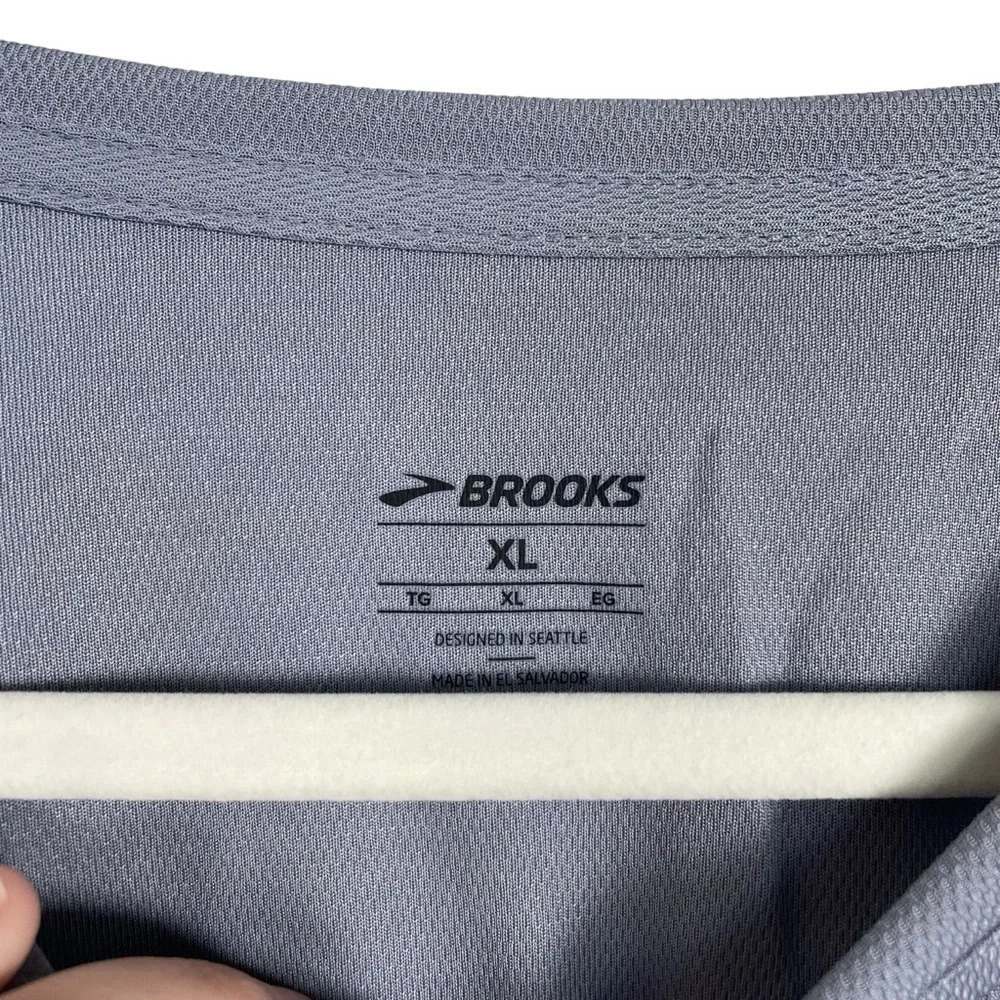 NWOT Brooks Running Pancake Run Athletic Tee in Grey Size XL - Picture 4 of 9